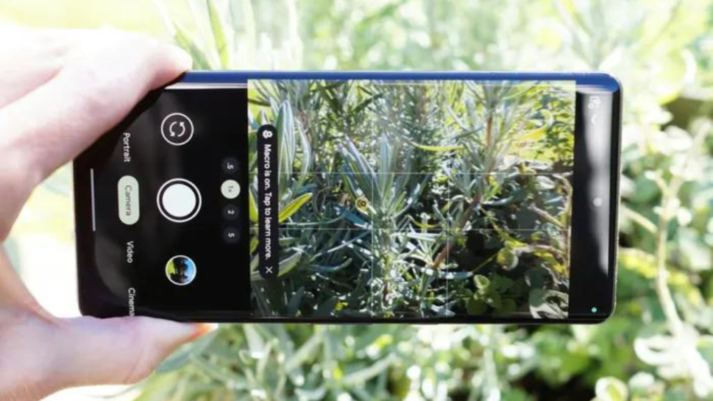 Which Mobile phones is best for uploading videos and vlogging?